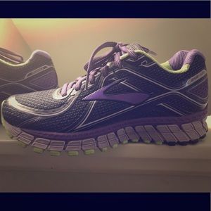 Brooks adrenaline GTS 16 women running shoes (6)